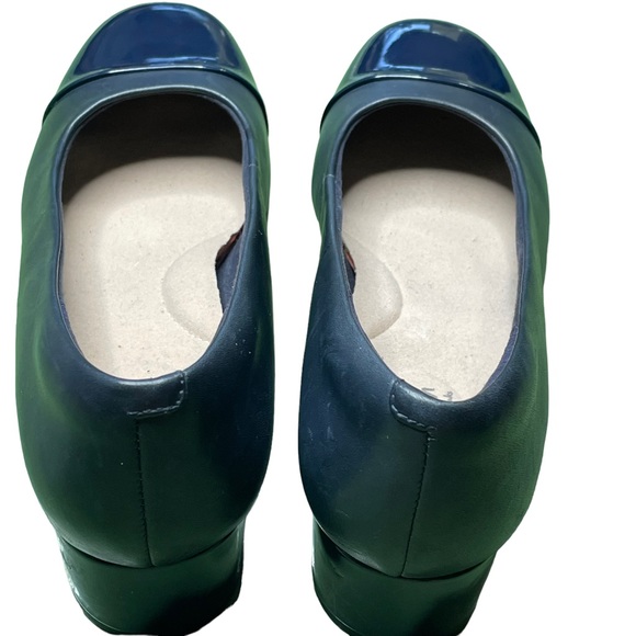 Collection by Clarks heels size 9M - Picture 8 of 12